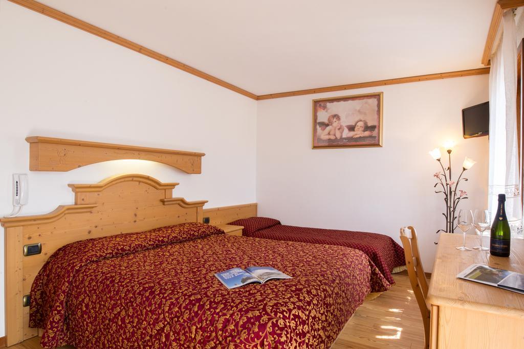 Villa Elena B&B Hotel San Martino Di Castrozza Eksteriør billede